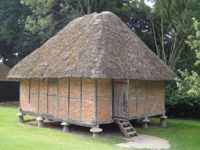 Granary erected on staddle stones