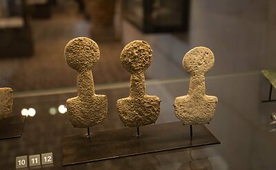 Violin Figurine from Anatolia