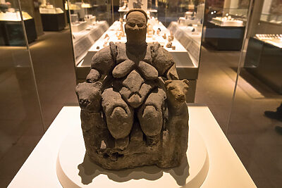 Seated goddess of Çatalhöyük,