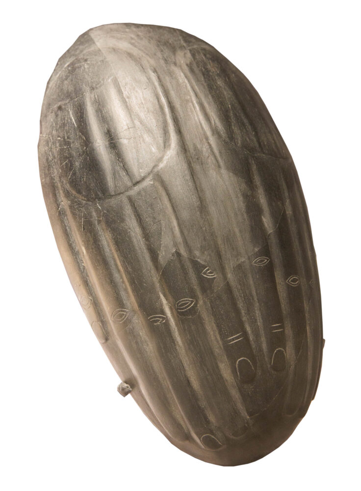 Obsidian bowl from Tomb U-j