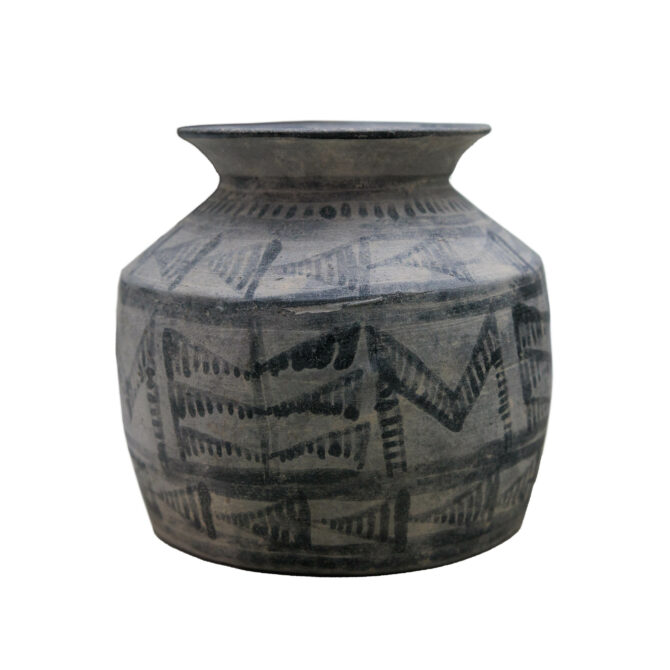 Fine Grey Ware from Umm an-Nar Tombs in Oman