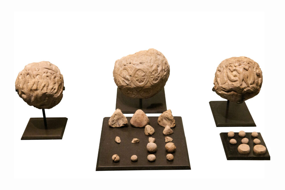 Clay Bullae discovered at Susa with examples of the types of tokens found in them