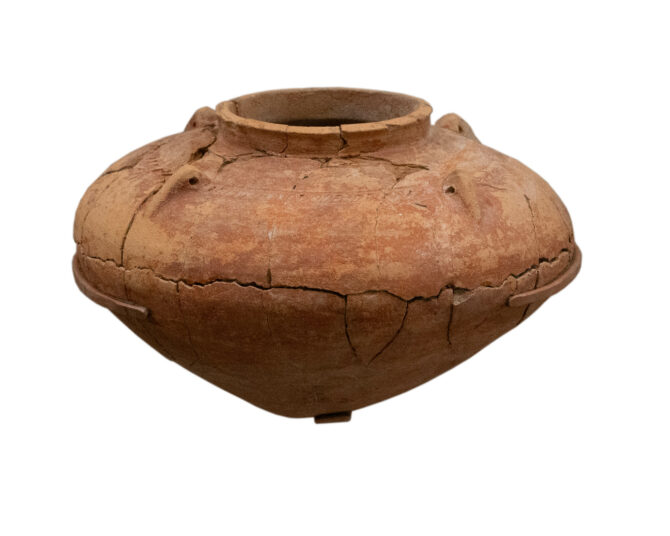 Four-lugged Pot from Uruk period
