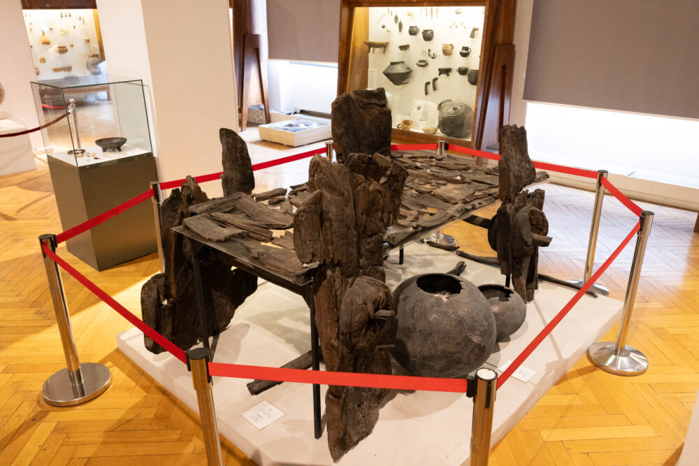 wooden cart from Ananauri 3 grave mound