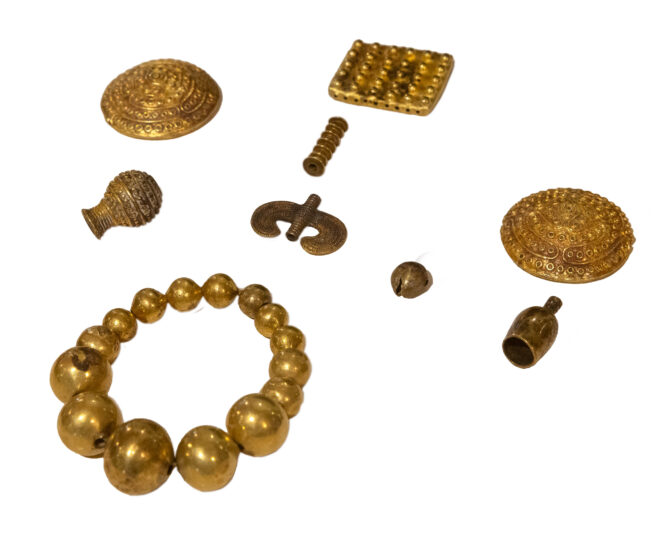 gold objects from Ananauri 3 kurgan